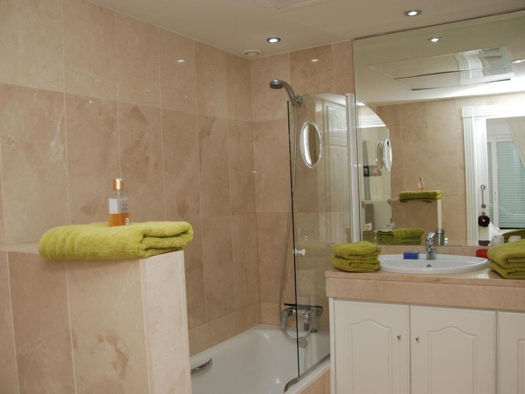 D12 Espectacular Y Moderno Apartamento En Primera Linea - Estepona - Sinfonia Del Mar Zewnętrze zdjęcie